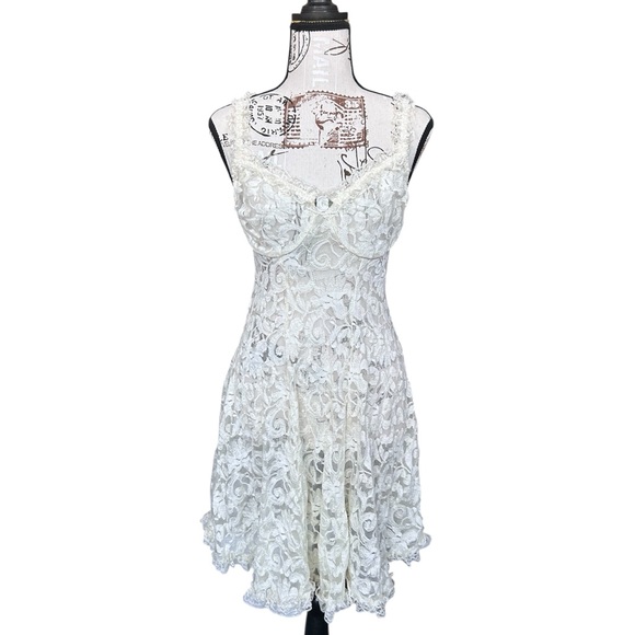 Private Luxuries Other - Private Luxuries Vintage Babydoll Lace Mini Dress size Large